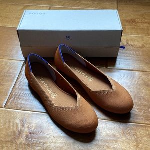 Rothy’s flat in fawn size 9.5